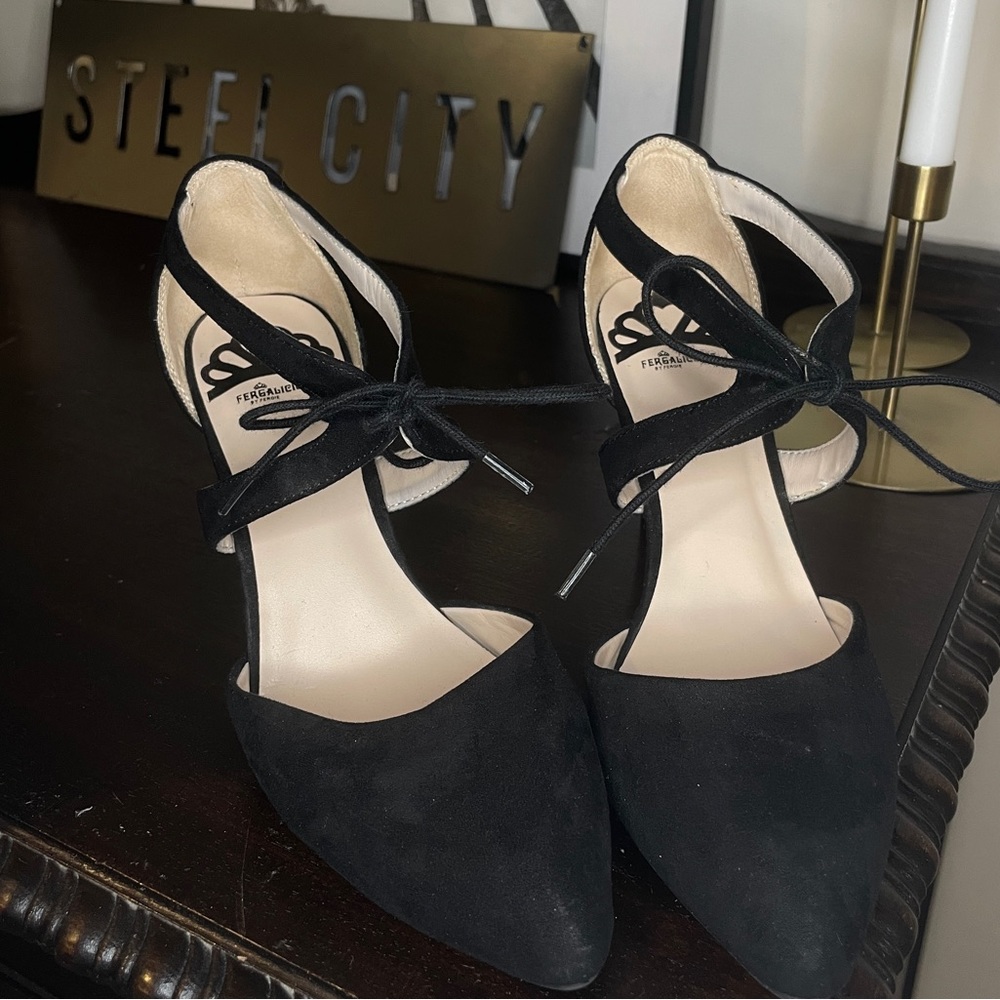 black heels with tie detail. womens 8